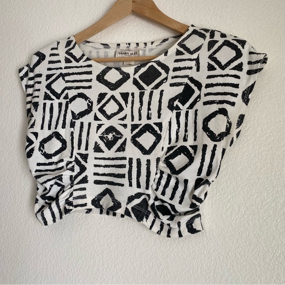 Vintage I'm a Smart Alec mudcloth tribal print crop top t-shirt, off white/black - Picture 7 of 12